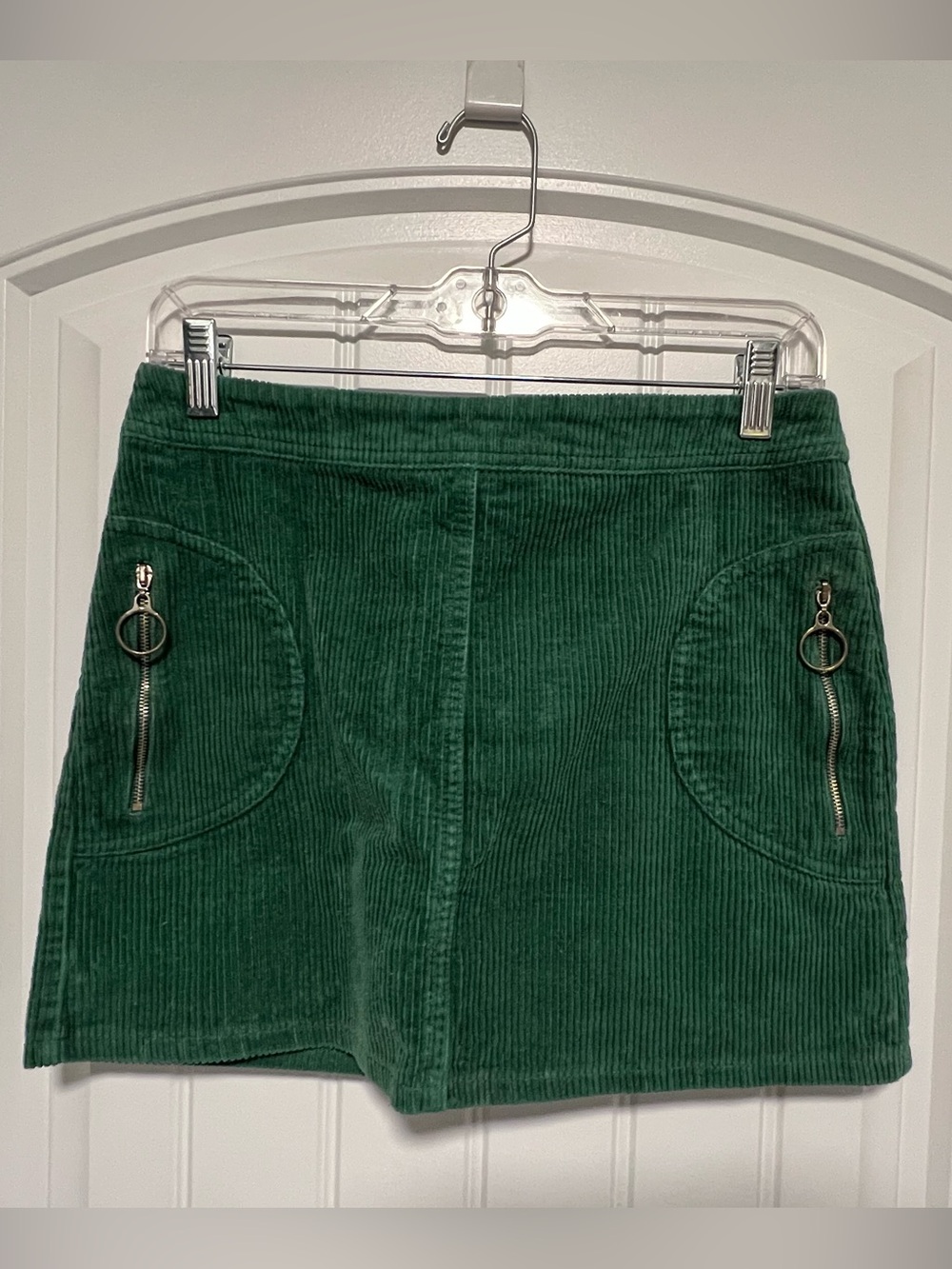 NWOT! Forever21 Green Corduroy Mini Skirt with Zip Pocket Details
